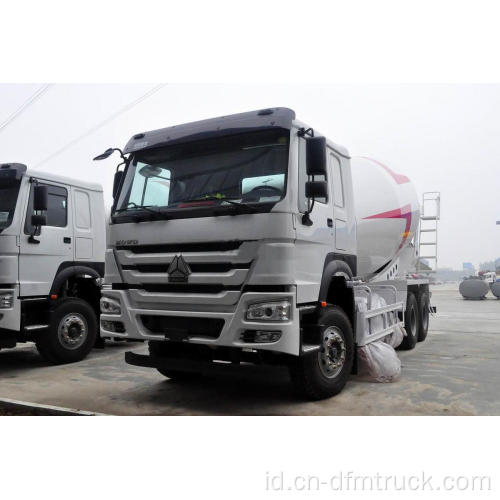 truk pengaduk beton dengan LHD